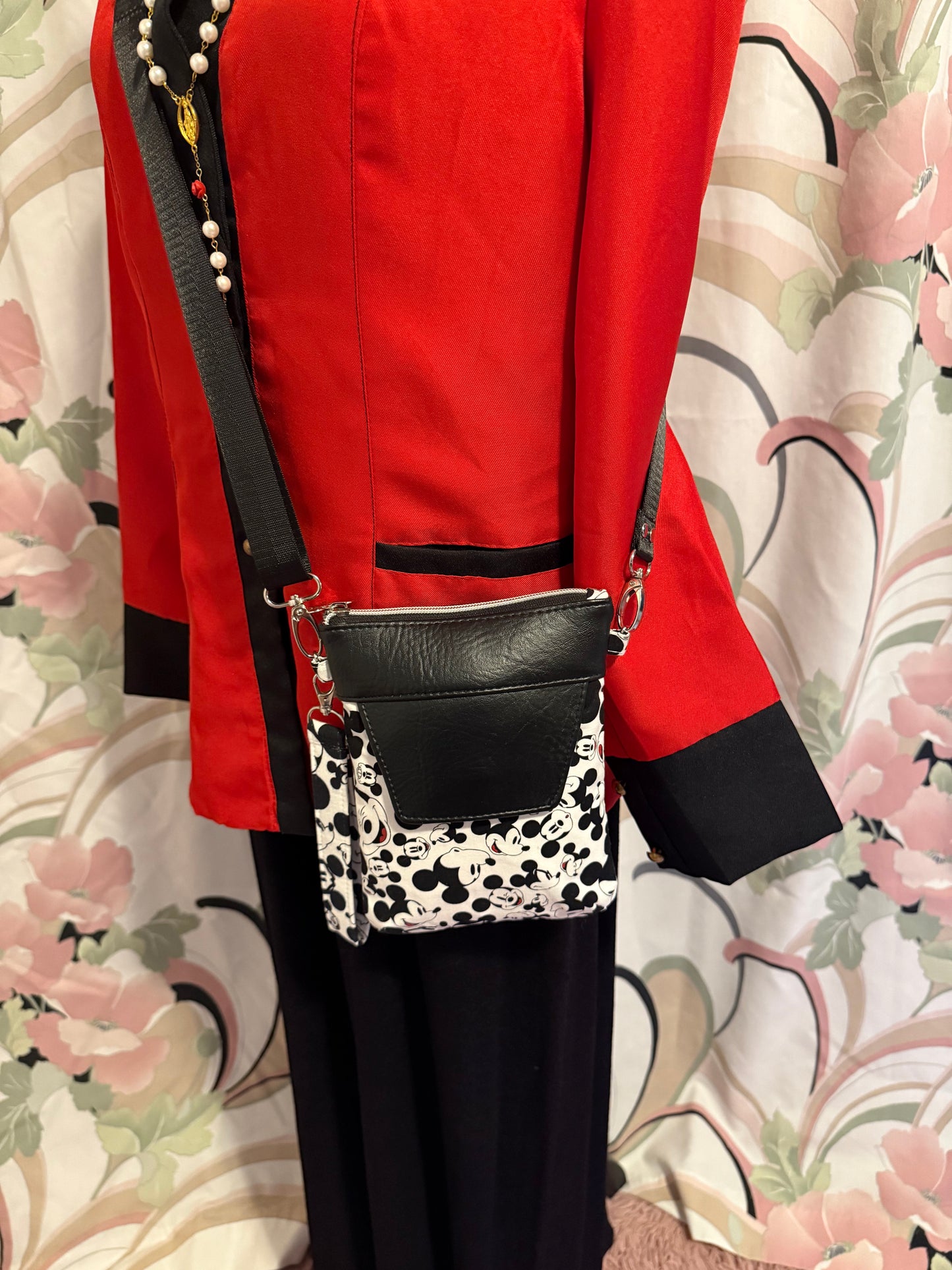 Classic Street Cartoon-Inspired Crossbody Bag