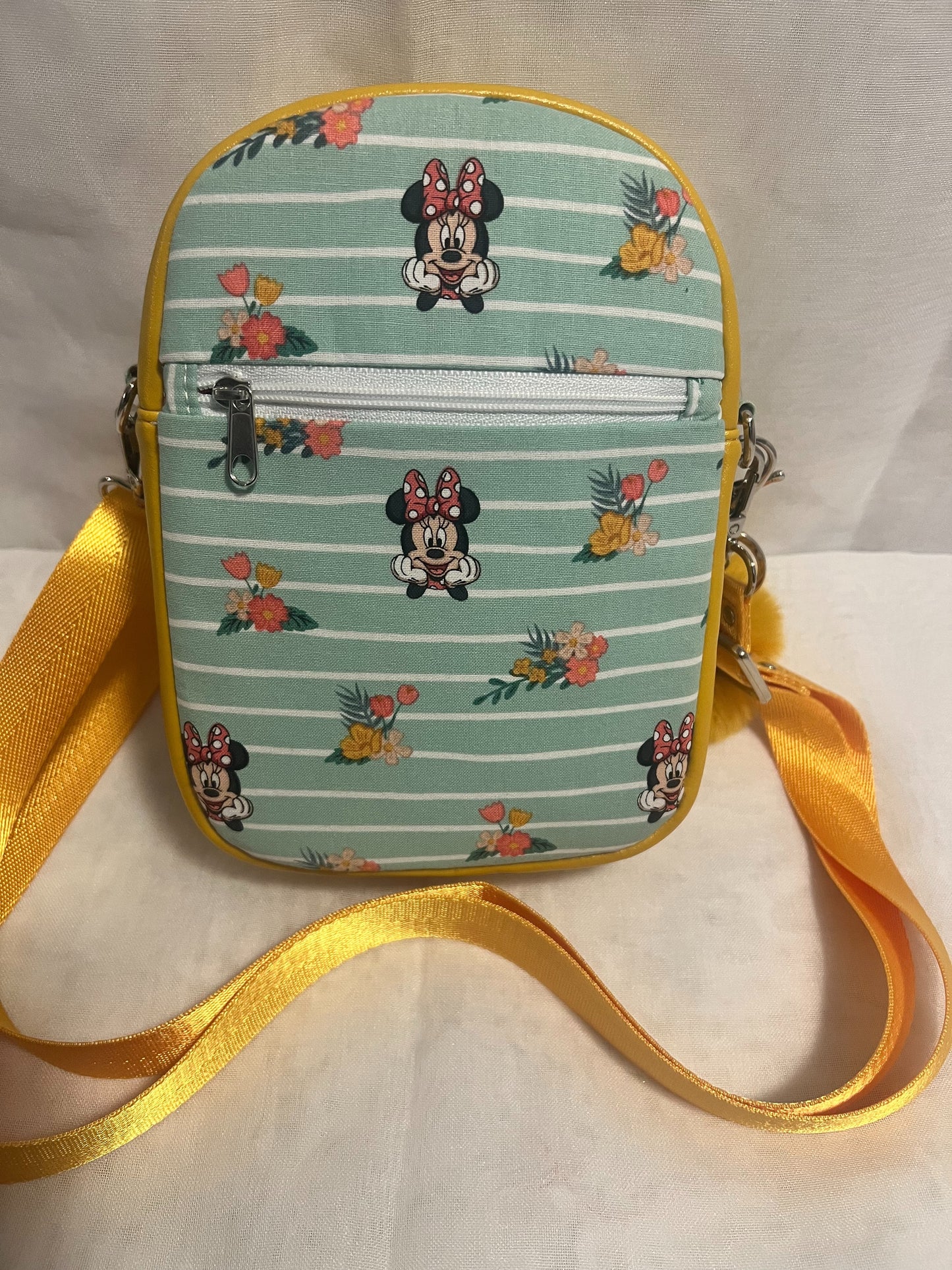 Sunny Lace Cartoon-Inspired Crossbody Bag