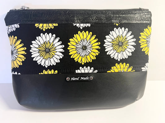 Handmade Daisy Cotton Print Cosmetic / Essentials Bag 10”W x 7”H